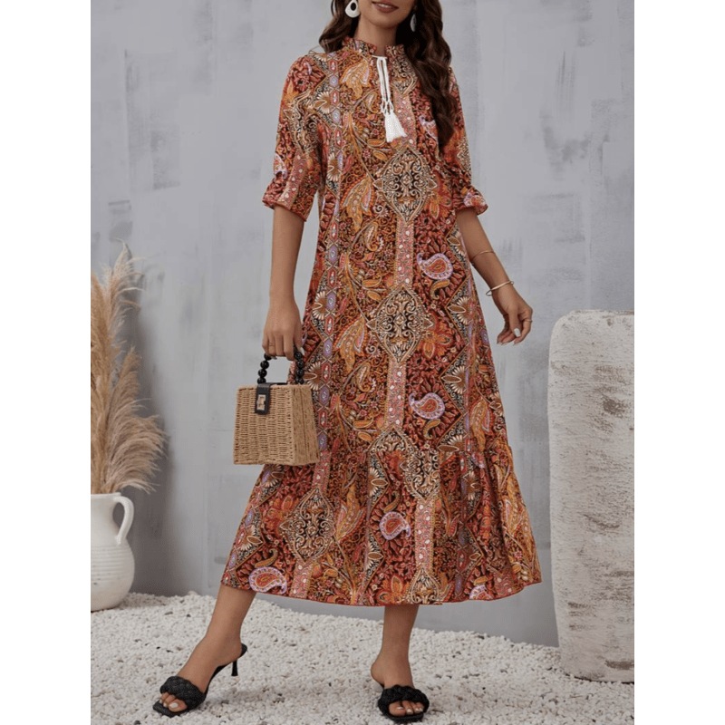 Astrid Elegant bohemsk lang kjole i vintage paisley