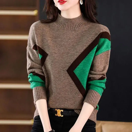 Everly | Moderne, varm, strikket genser med mock neck i vegansk ull